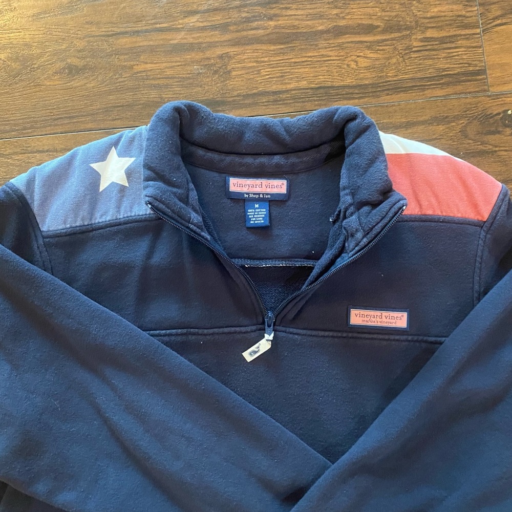 Men’s Vineyard Vines Texas Flag Pullover- Large